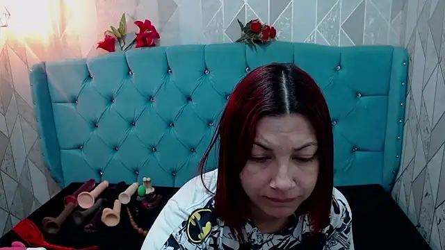 Snapshot of AdaFawxx chatting on March 11, 2025, 2:32 am AdaFawxx online show from March 11, 2025, 2:32 am