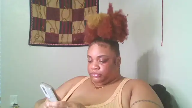 Snapshot of NaughtyHottieBBW chatting on May 9, 2026, 6:02 pm NaughtyHottieBBW online show from May 9, 2026, 6:02 pm