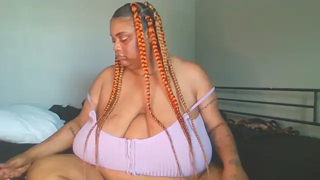 Snapshot of NaughtyHottieBBW chatting on June 9, 2026, 8:42 pm NaughtyHottieBBW online show from June 9, 2026, 8:42 pm