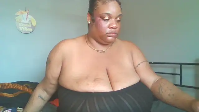 Snapshot of NaughtyHottieBBW chatting on July 19, 2026, 5:27 pm NaughtyHottieBBW online show from July 19, 2026, 5:27 pm