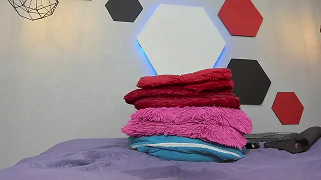 Snapshot of martinaclark chatting on January 1, 2025, 1:05 pm martinaclark online show from January 1, 2025, 1:05 pm