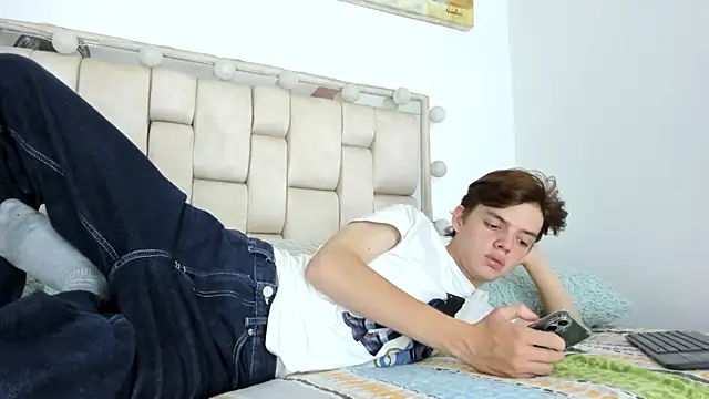 Snapshot of daniel_hot03 chatting on October 24, 2025, 8:27 pm daniel hot03 online show from October 24, 2025, 8:27 pm