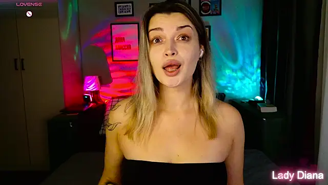 LancasterLady online show from November 14, 2025, 1:43 pm