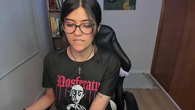 valerie  skyy online show from January 6, 2026, 2:59 am