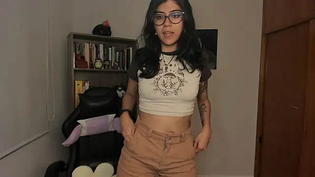 valerie  skyy online show from January 16, 2026, 1:53 am