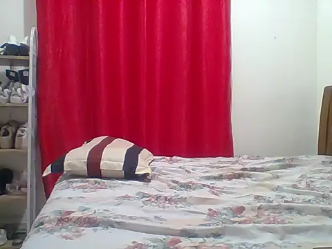 Snapshot of sexy__candyy chatting on April 23, 2026, 8:22 pm sexy candyy online show from April 23, 2026, 8:22 pm