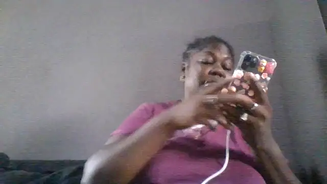 XgeileKutje online show from May 10, 2026, 2:11 pm