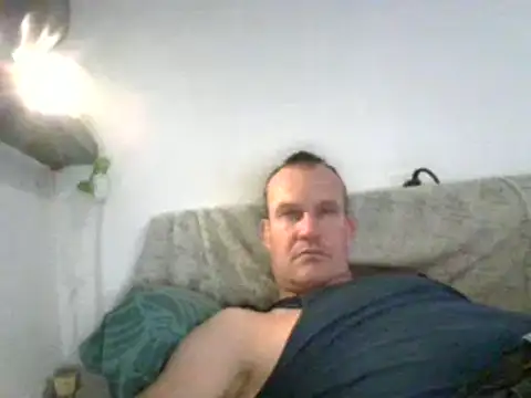 dlvis12 online show from November 17, 2025, 6:46 pm