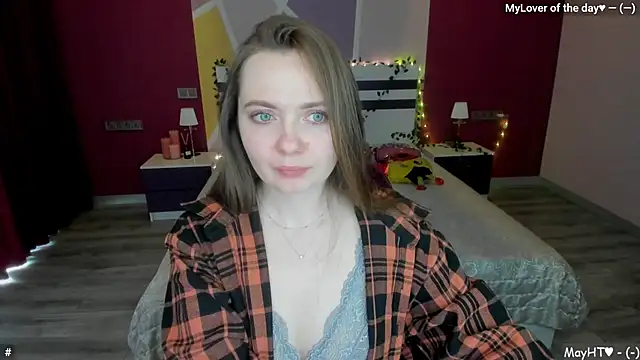 LizaGost online show from May 1, 2026, 11:37 am