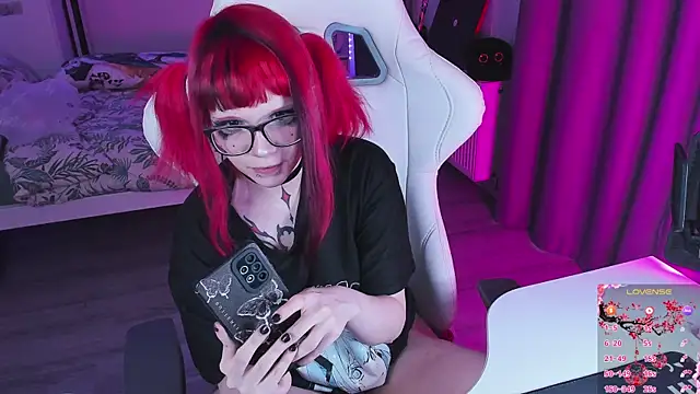 Yumi Youkai online show from November 1, 2025, 7:54 am