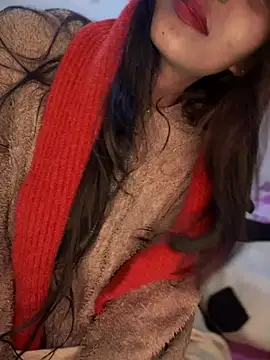 Snapshot of PARI_Hun chatting on December 17, 2024, 1:27 pm PARI Hun online show from December 17, 2024, 1:27 pm