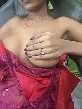 Snapshot of PARI_Hun chatting on September 23, 2025, 3:26 pm PARI Hun online show from September 23, 2025, 3:26 pm