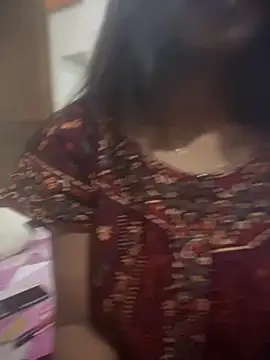 Snapshot of PARI_Hun chatting on November 1, 2025, 4:09 pm PARI Hun online show from November 1, 2025, 4:09 pm