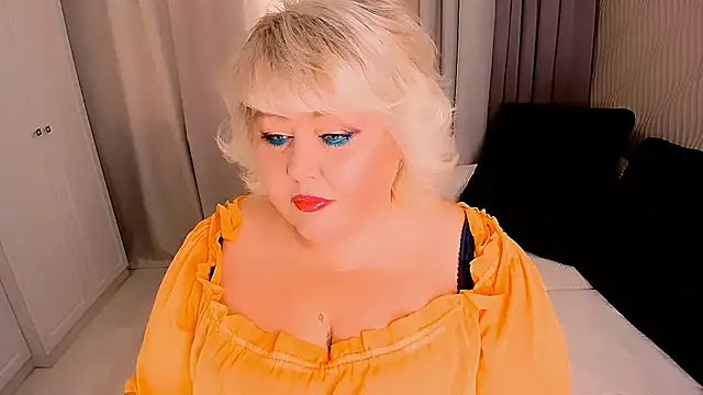 BIGTITSBBW online show from September 12, 2025, 4:12 am