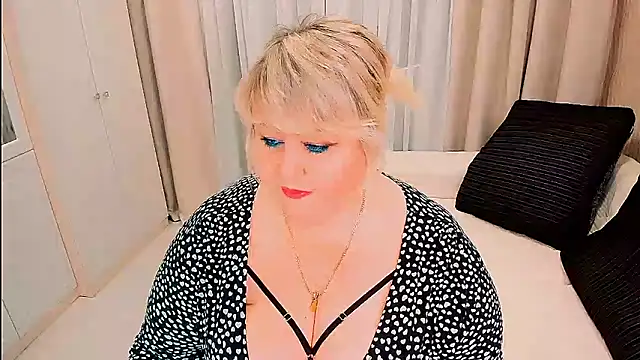 BIGTITSBBW online show from March 19, 2026, 6:34 pm