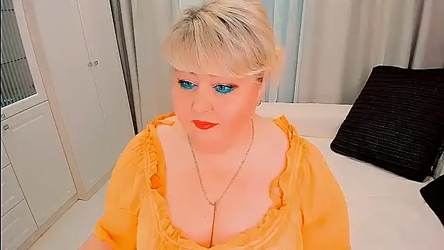 Snapshot of BIGTITSBBW chatting on April 20, 2026, 6:42 pm BIGTITSBBW online show from April 20, 2026, 6:42 pm