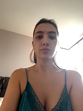 Snapshot of AnnaCastillo_ chatting on October 26, 2025, 12:44 pm AnnaCastillo  online show from October 26, 2025, 12:44 pm