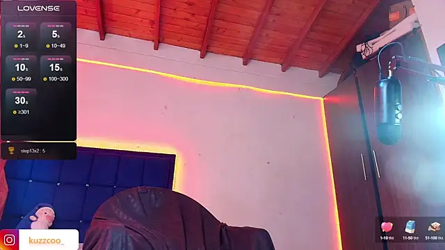 Snapshot of kuzzcoo chatting on February 19, 2025, 7:48 pm kuzzcoo online show from February 19, 2025, 7:48 pm