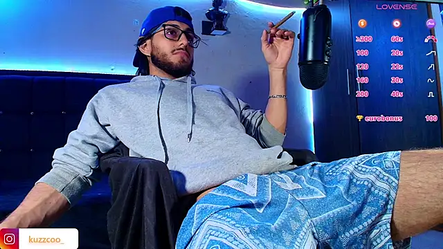 Snapshot of kuzzcoo chatting on October 1, 2025, 2:06 am kuzzcoo online show from October 1, 2025, 2:06 am