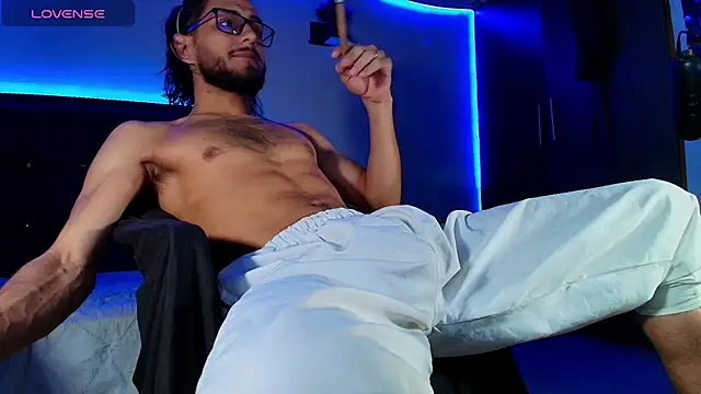 Snapshot of kuzzcoo chatting on November 3, 2025, 3:19 am kuzzcoo online show from November 3, 2025, 3:19 am