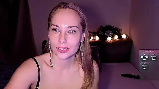 AdeleLady online show from December 22, 2024, 6:04 pm