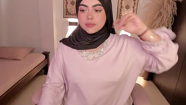 Snapshot of shayla_18 chatting on April 15, 2026, 6:26 pm shayla 18 online show from April 15, 2026, 6:26 pm