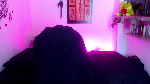 menfismuller2 online show from September 24, 2025, 6:22 pm