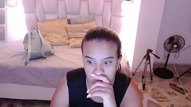 tiffany  pink online show from January 19, 2025, 7:37 pm