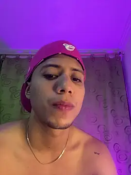 xTommy Steigerx online show from October 8, 2025, 4:43 am