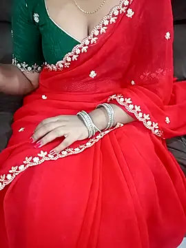 Snapshot of Mounika25 chatting on September 24, 2025, 6:44 pm Mounika25 online show from September 24, 2025, 6:44 pm