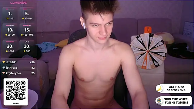 Snapshot of dantebigboi300 chatting on December 12, 2024, 12:05 am dantebigboi300 online show from December 12, 2024, 12:05 am