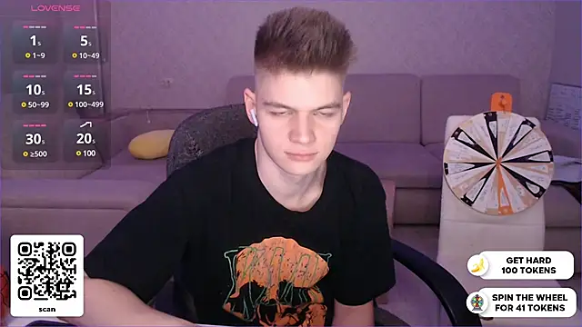 Snapshot of dantebigboi300 chatting on December 16, 2024, 7:00 pm dantebigboi300 online show from December 16, 2024, 7:00 pm