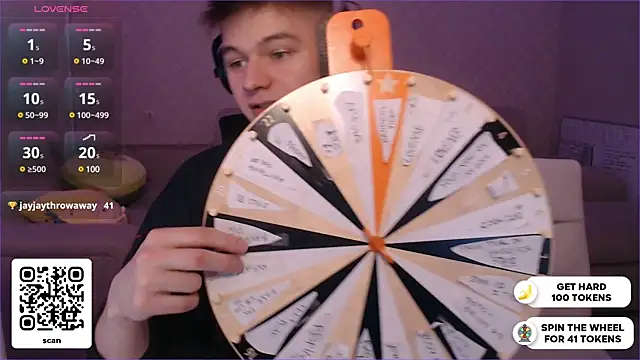 Snapshot of dantebigboi300 chatting on December 25, 2024, 7:02 pm dantebigboi300 online show from December 25, 2024, 7:02 pm