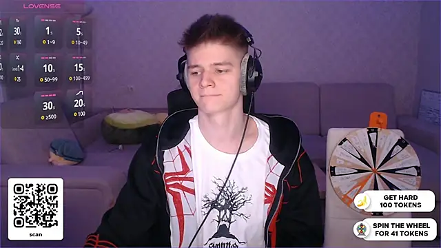 Snapshot of dantebigboi300 chatting on December 28, 2024, 5:57 pm dantebigboi300 online show from December 28, 2024, 5:57 pm