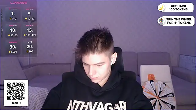 Snapshot of dantebigboi300 chatting on January 7, 2025, 4:27 pm dantebigboi300 online show from January 7, 2025, 4:27 pm