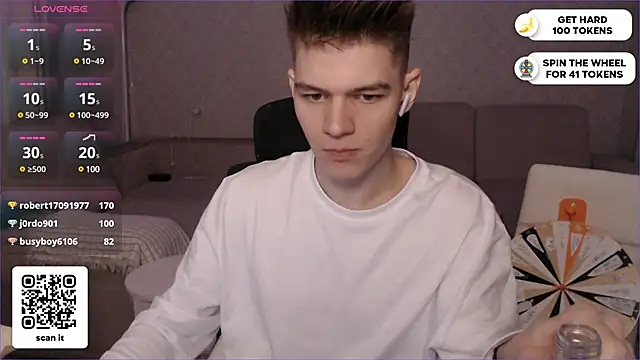 Snapshot of dantebigboi300 chatting on January 20, 2025, 1:07 am dantebigboi300 online show from January 20, 2025, 1:07 am