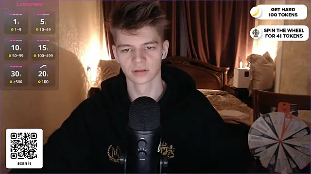 Snapshot of dantebigboi300 chatting on February 3, 2025, 6:07 pm dantebigboi300 online show from February 3, 2025, 6:07 pm