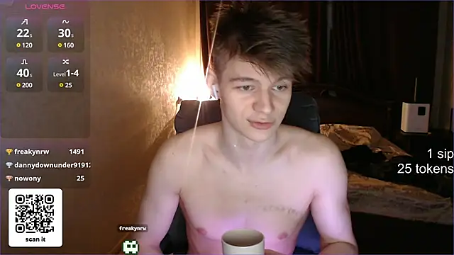 Snapshot of dantebigboi300 chatting on February 9, 2025, 9:06 pm dantebigboi300 online show from February 9, 2025, 9:06 pm