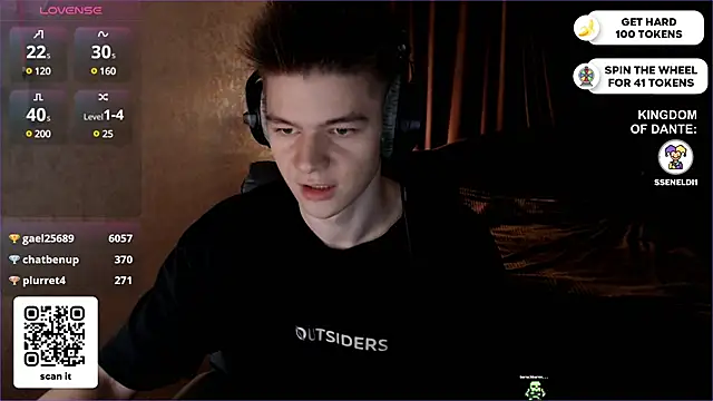 Snapshot of dantebigboi300 chatting on February 21, 2025, 9:22 pm dantebigboi300 online show from February 21, 2025, 9:22 pm