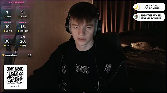 Snapshot of dantebigboi300 chatting on February 23, 2025, 6:45 pm dantebigboi300 online show from February 23, 2025, 6:45 pm