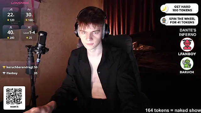 Snapshot of dantebigboi300 chatting on February 25, 2025, 9:24 pm dantebigboi300 online show from February 25, 2025, 9:24 pm