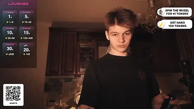 Snapshot of dantebigboi300 chatting on March 20, 2025, 8:40 pm dantebigboi300 online show from March 20, 2025, 8:40 pm