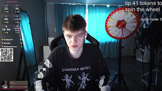 Snapshot of dantebigboi300 chatting on October 9, 2025, 5:05 am dantebigboi300 online show from October 9, 2025, 5:05 am