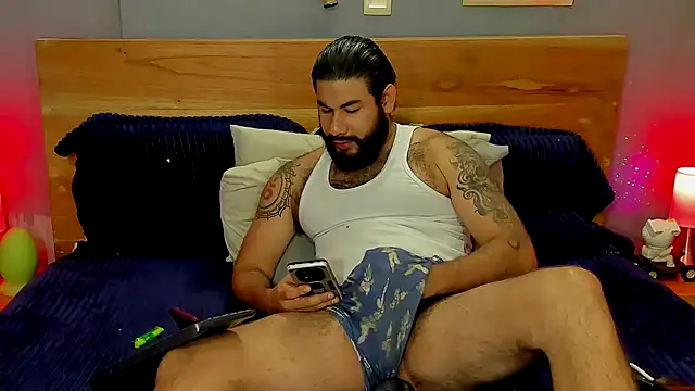 Snapshot of Prometeo-grizzly chatting on October 13, 2025, 12:05 pm Prometeo-grizzly online show from October 13, 2025, 12:05 pm