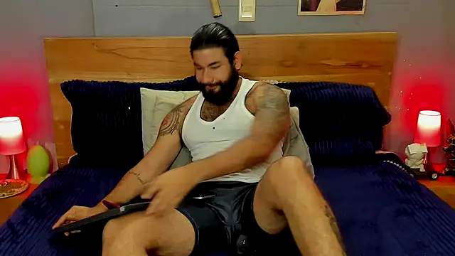 Snapshot of Prometeo-grizzly chatting on October 17, 2025, 9:56 am Prometeo-grizzly online show from October 17, 2025, 9:56 am