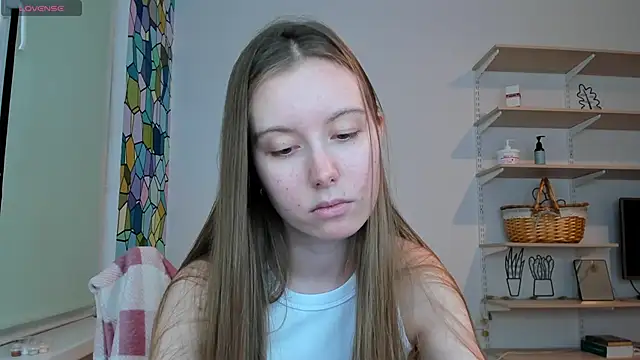 Peggy Beauty online show from November 2, 2025, 9:39 pm