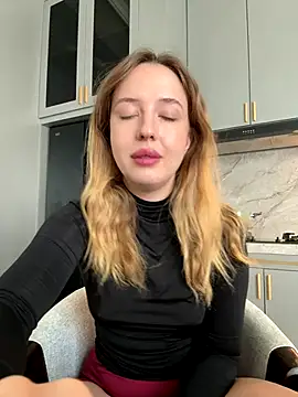 Nura n Sarah online show from December 17, 2025, 5:13 am