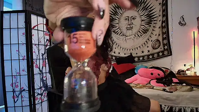 iammistress online show from September 23, 2025, 4:43 pm