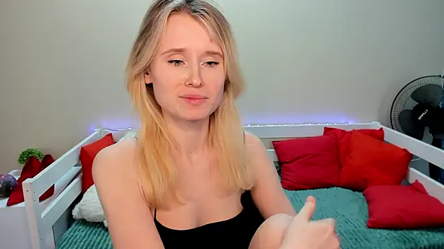 Snapshot of _adel_brooks_ chatting on January 6, 2025, 9:43 pm  adel brooks  online show from January 6, 2025, 9:43 pm