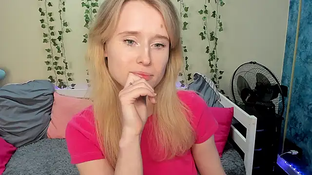 Snapshot of _adel_brooks_ chatting on February 9, 2025, 9:39 pm  adel brooks  online show from February 9, 2025, 9:39 pm